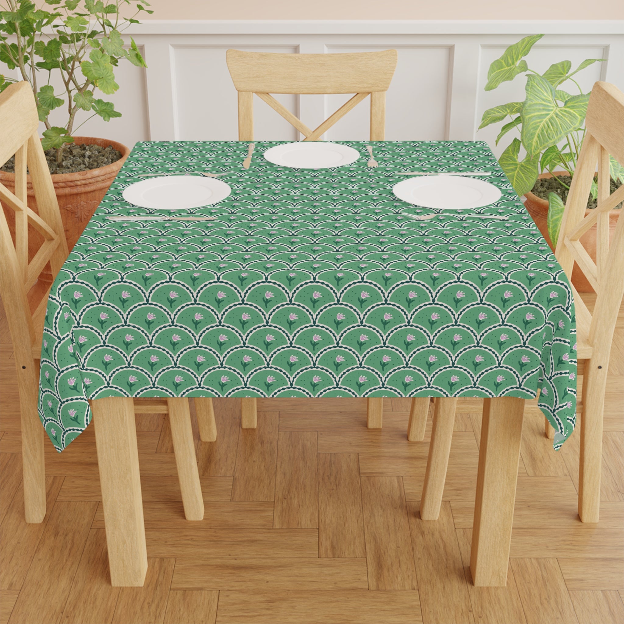 Green Scallop Pattern Tablecloth — Retro Art Deco Geometric Dining Linen